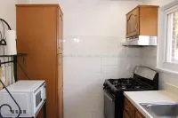 3-bedroom townhome in enjoyable Oxon Hill with AC 10 min. from National Harbor