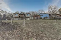 Waterfront Cherokee Village Home w/ Private Dock! Hotels in 