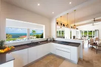 Villa Pétronille, Spacious luxury villa, sleeps 18 Cap Est, Le François