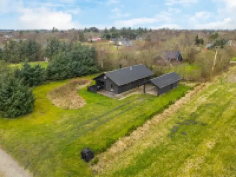 "Engeline" - 300m to the Fjord Hotels in Vemb