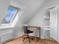 "Gravers" - 150m from the sea