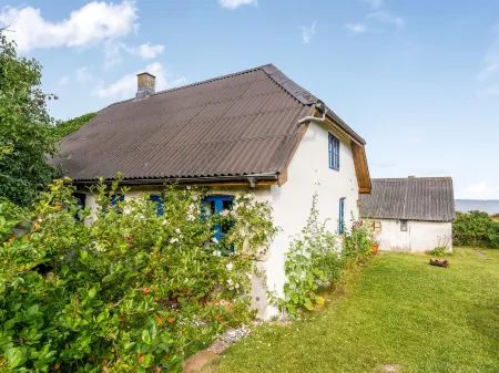 "Agrippa" - 30m to the Fjord