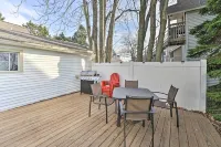 All-Season Grand Haven Getaway with Deck! Hotels in Spring Lake