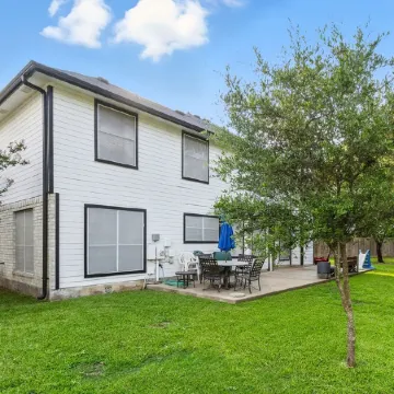 Spacious 4-Bedroom Gem in Pflugerville 24 Min to Downtown Austin