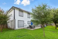 Spacious 4-Bedroom Gem in Pflugerville 24 Min to Downtown Austin