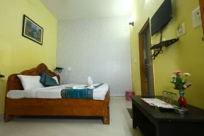 Anand Lok Vatika Hotels in 