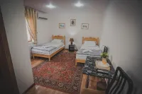 Parivash Guest House