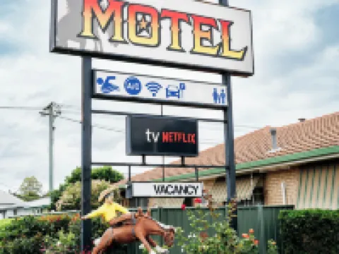 บั๊คคารู มอเตอร์ อินน์ โรงแรมในวอริก