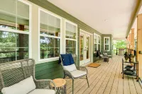 Spacious Home on Beaver Lake w/ Deck & Fire Pit! - 3-Star