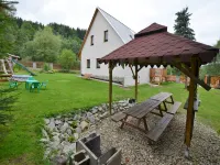 Cottage in Liberec with Sauna and Ski Nearby - bar