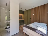 Superb Suite in Neuilly Porte Maillot Hotels in Neuilly-sur-Seine