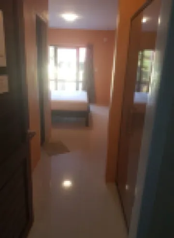 New Room for 2.5 minutes walk to Beach and Nightlife
