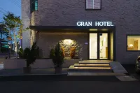 그란호텔 약탕골황토방 주변 호텔