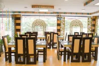 Comfort Stay - Near Lulu Mall