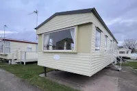 3 Bed Caravan 8 Berth Pet Friendly Parking - parking