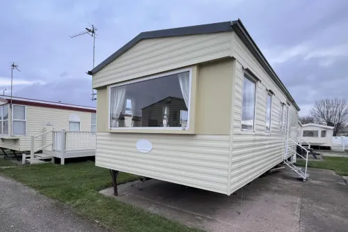 3 Bed Caravan 8 Berth Pet Friendly Parking Hotels in Rhyl