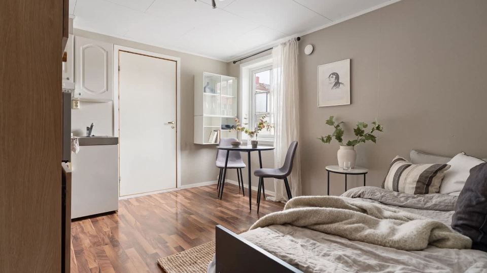 Central studio apartment