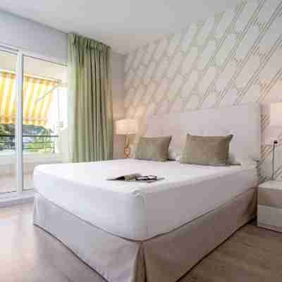 Genteel Home Guadalmina Golf Rooms