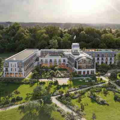 Rox Resort Hotel Exterior