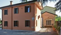 Apartment with garden Hotel in zona Villaggio delle Zucche di Nonno Andrea