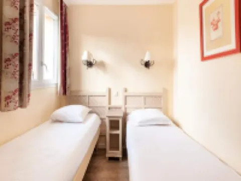 Vacation Home in Provence with Wave Pool Hotels in Mallemort