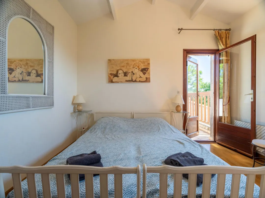 Tranquil Villa, Nature’s Embrace - Creissan