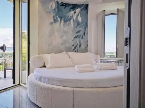 Relais Serenitas 몬테산비아조 호텔