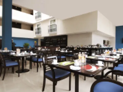 託盧卡中心嘉年華酒店 託盧卡酒店