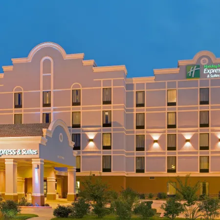 Holiday Inn Express & Suites Greenwood by IHG