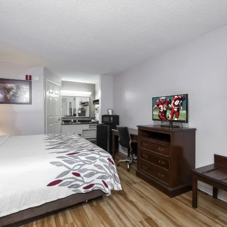 Red Roof Inn & Suites Wilson