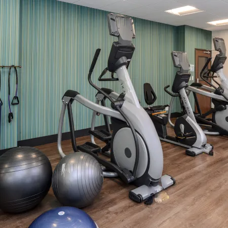Holiday Inn Express & Suites Ruskin - Sun City by IHG