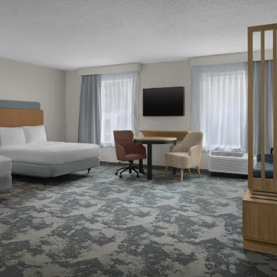 Hampton Inn & Suites Huntersville Hotels near Blythe Landing Park