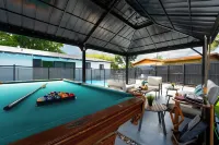 New Home w/ Big Patio / Heated Pool / Pool Table / Ping Pong Table