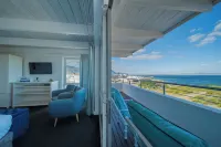 One Marine Drive Boutique Hotel & Spa by the Living Journey Collection - con vistas al mar