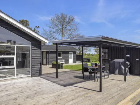 "Herwarth" - 400m from the sea