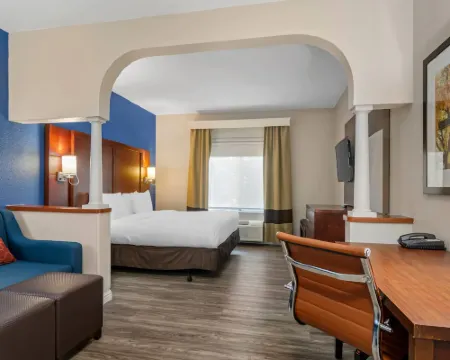 Comfort Suites St Charles-St Louis Hotels in St. Charles County