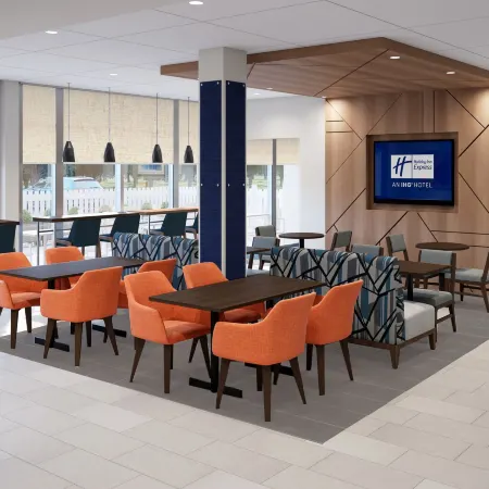 Holiday Inn Express & Suites ROSEBURG NORTH by IHG