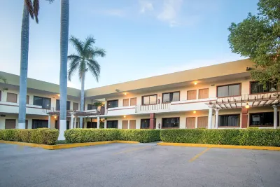 Quality Inn Ciudad Obregon Hotel dekat HSBC