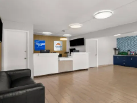 Suburban Studios Orange Park - Jacksonville Near Naval Air Station Hotels in Clay County