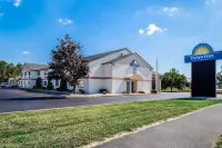 Days Inn by Wyndham Hillsdale Hotels in der Nähe von Public Service Department