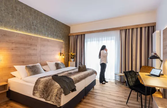 巴特恩豪森市美居酒店