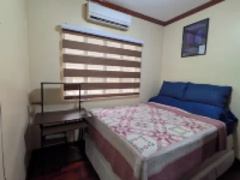 Entire House in Safe & Peaceful, Gated, Golf Community with 2 Swimming Pools. Hotels in General Trias