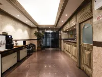 Ilsan Aubeson Hotels near Rice House Tuna