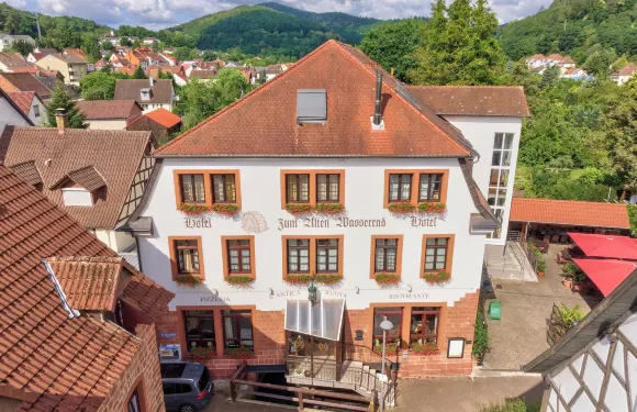 L安提卡魯塔-祖姆阿爾特瓦瑟瑞德酒店