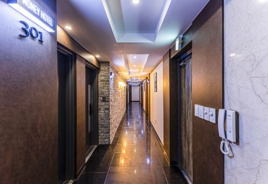 잠실 머니 객실 2