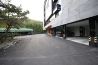 Yangju Feel - parking