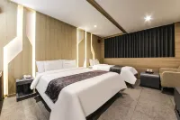Yeoubi Hotel - 3-Star