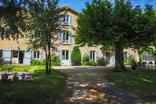 Clos Ceres Hôtels à : Viré