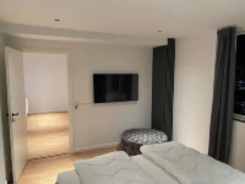 メゾン ノール 6 ミン フロム エアポート & スリープ 6 カストルプのホテル