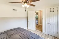 Half-mi to Dtwn Yankton & River: Charming Home! - 3-Star